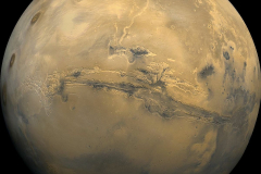 1200px-Mars_Valles_Marineris
